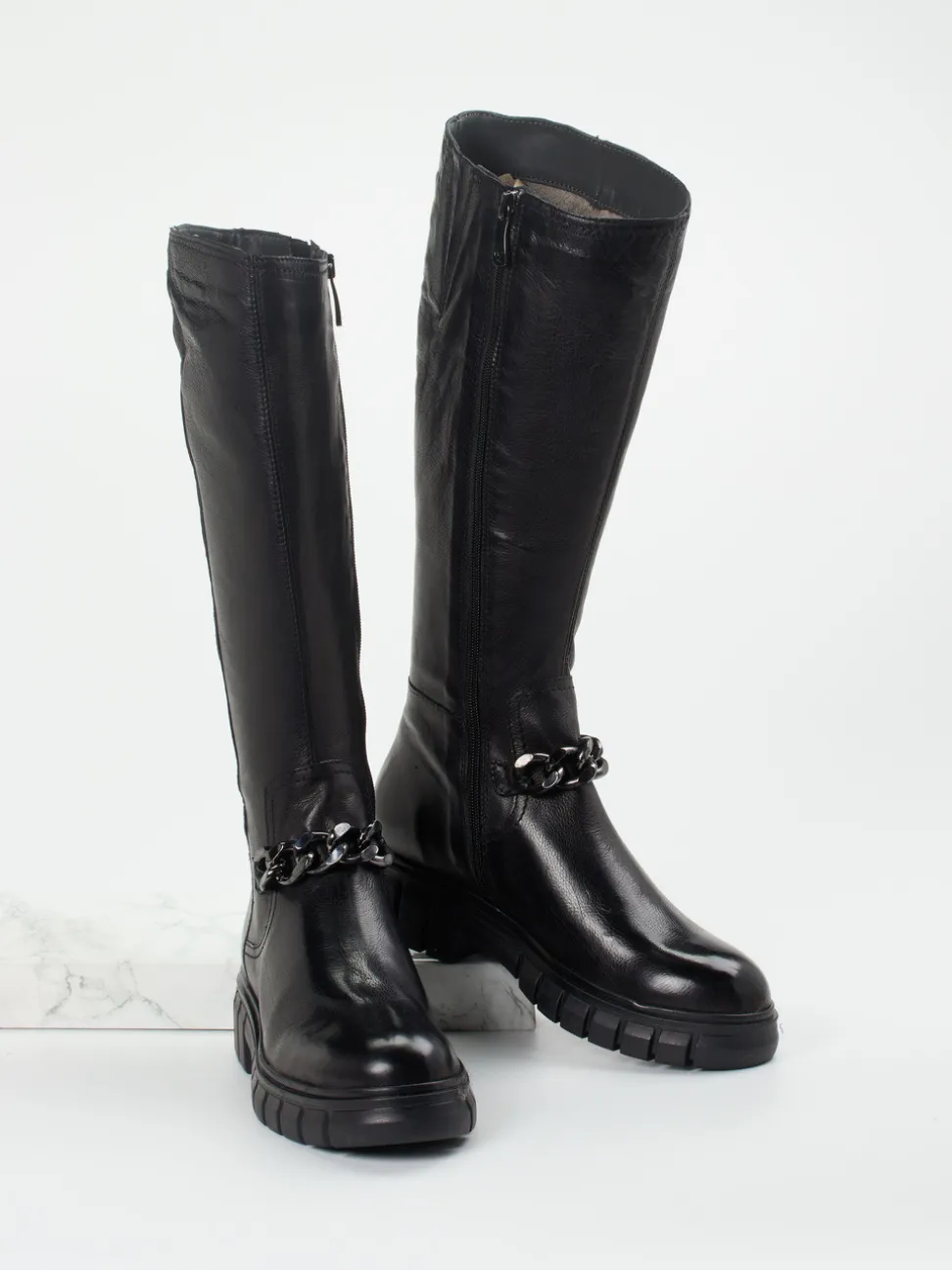 Everybody – Kniehohe Stiefel aus Kalbleder Schwarz