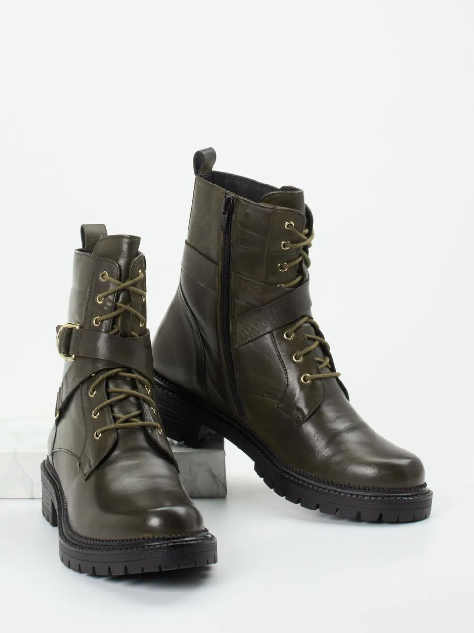 Everybody – Stiefelette aus Lammleder Olivgrün