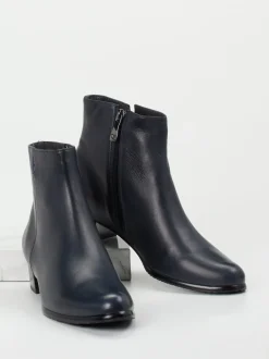 Everybody – Stiefelette aus Lammleder in Dunkelblau