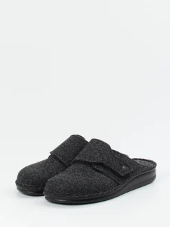 Finn Comfort – Hausschuhe aus Filz in Grau