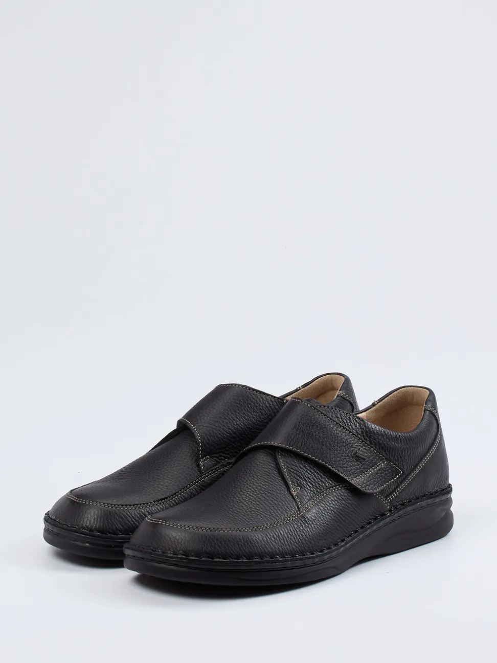 Finn Comfort – Klettslipper aus genarbtem Büffelleder schwarz
