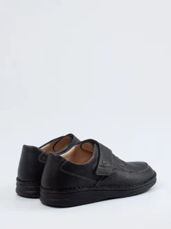 Finn Comfort – Klettslipper aus genarbtem Büffelleder schwarz