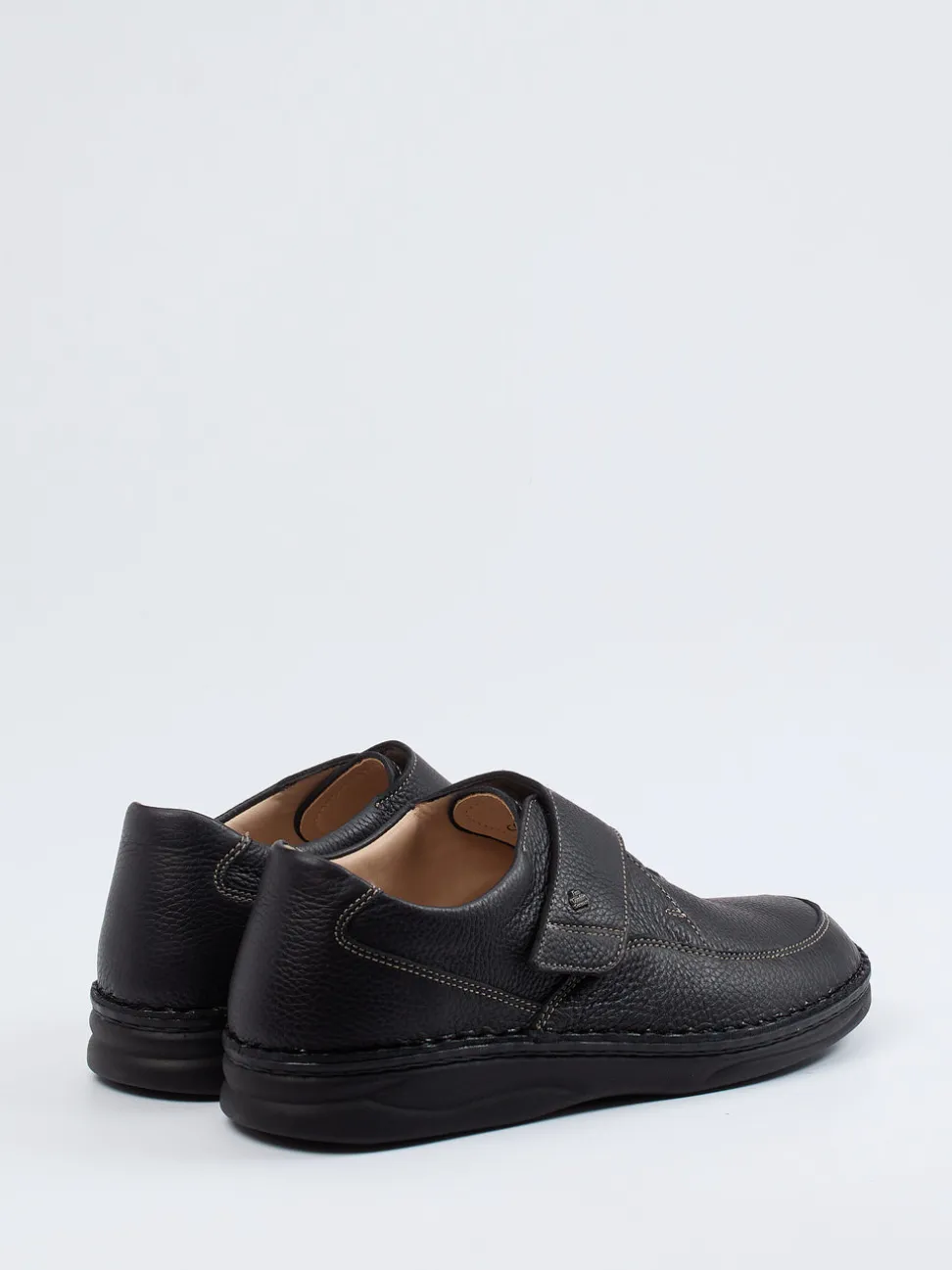 Finn Comfort – Klettslipper aus genarbtem Büffelleder schwarz