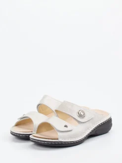 Finn Comfort – Komfort-Pantolette aus geprägtem Leder grau