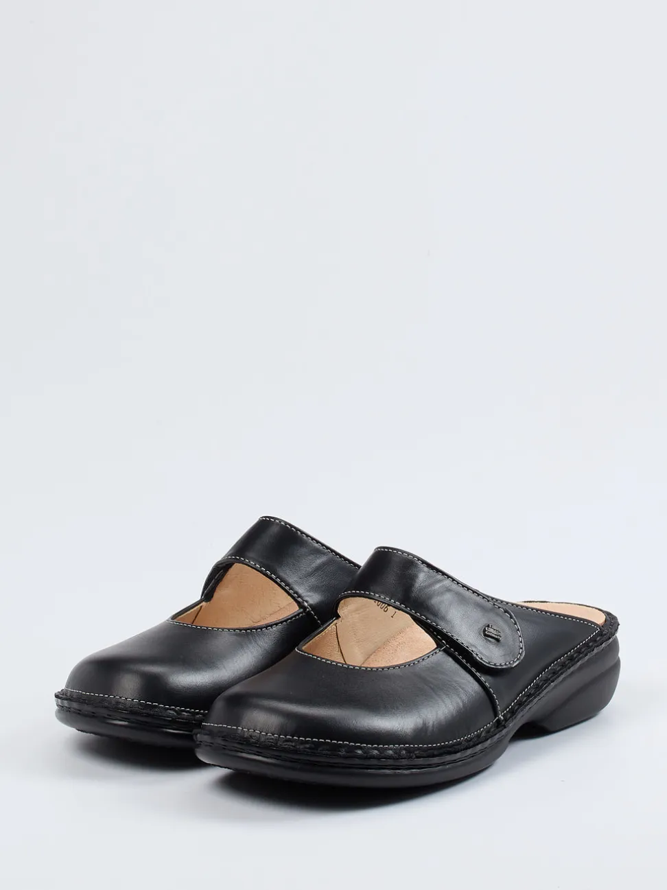 Finn Comfort – Komfort-Pantolette aus Kalbleder Schwarz