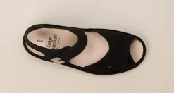 Finn Comfort – Komfortsandalen aus Nubukleder schwarz