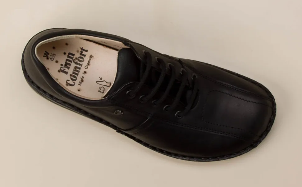 Finn Comfort – Komfort-Schnürschuh aus Kalbleder schwarz