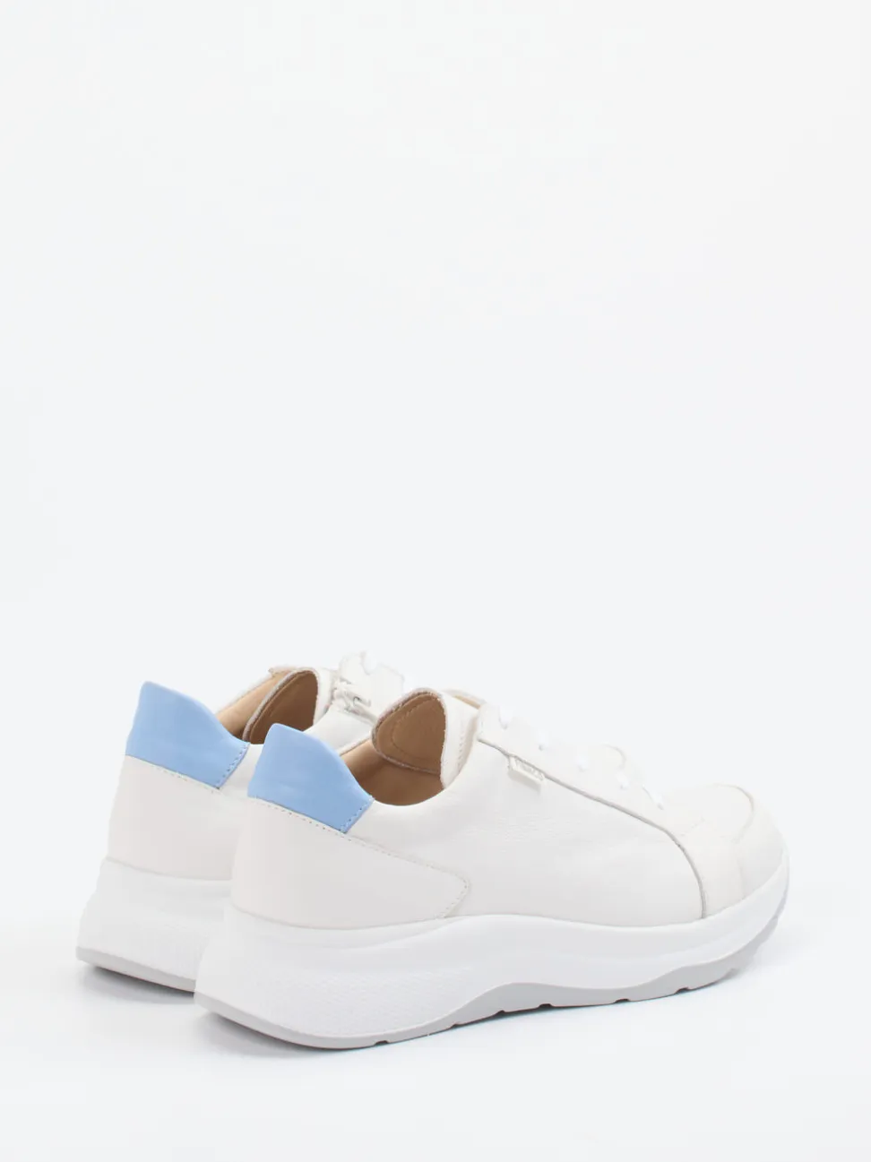 Finn Comfort – Komfort-Sneaker aus Kalbleder Offwhite