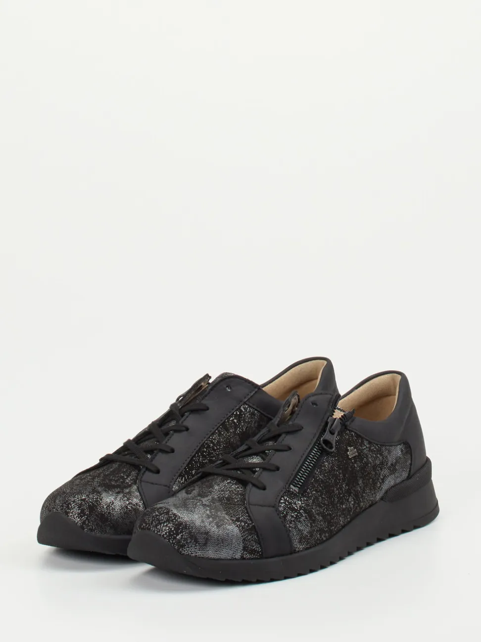 Finn Comfort – Komfort-Sneaker aus geprägtem Leder schwarz
