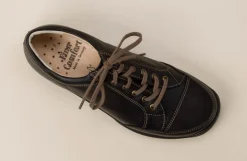 Finn Comfort – Komfort-Sneaker aus Kalbleder Dunkelbraun