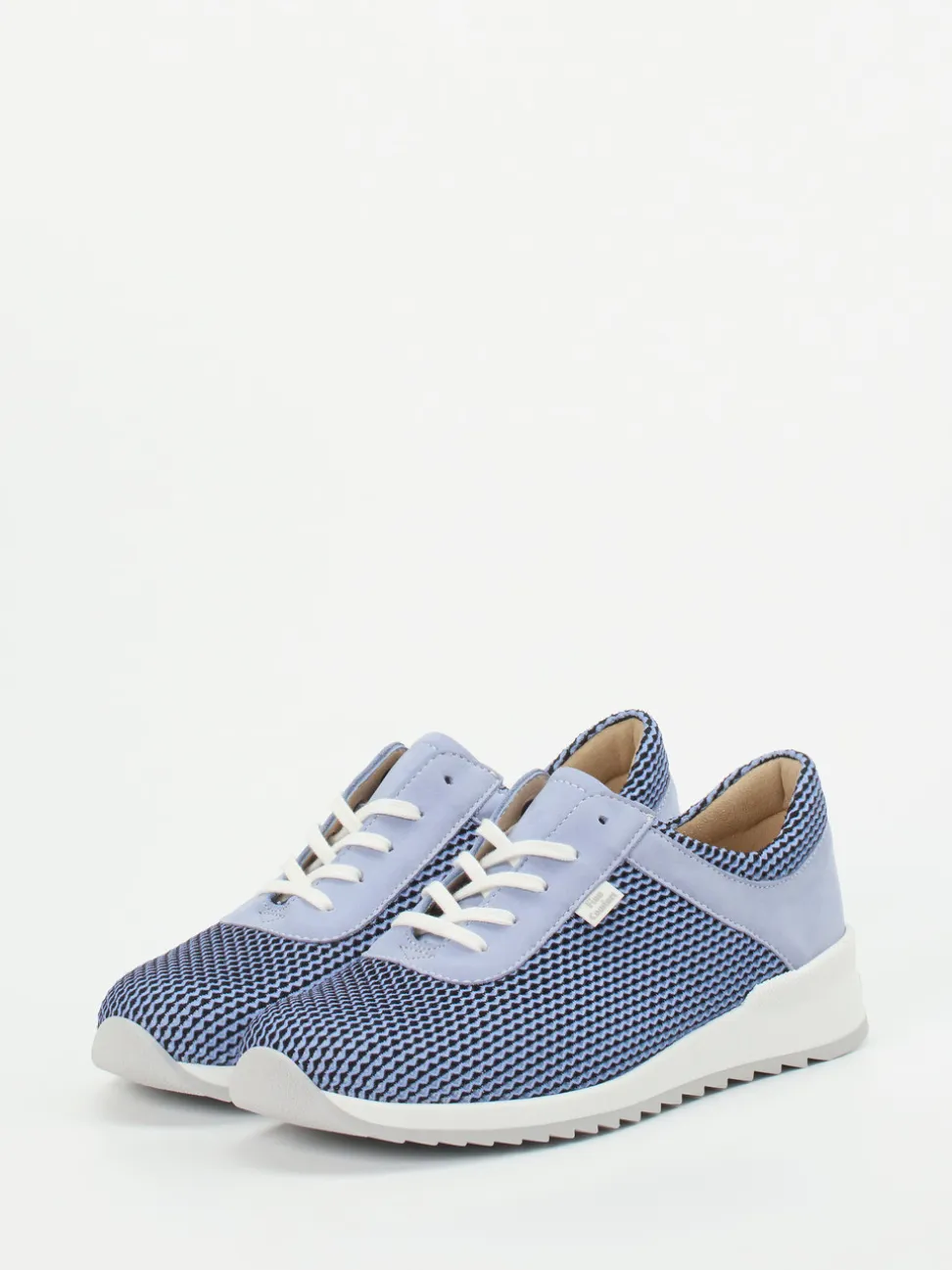 Finn Comfort – Komfort-Sneaker aus Textil in Lavendelblau