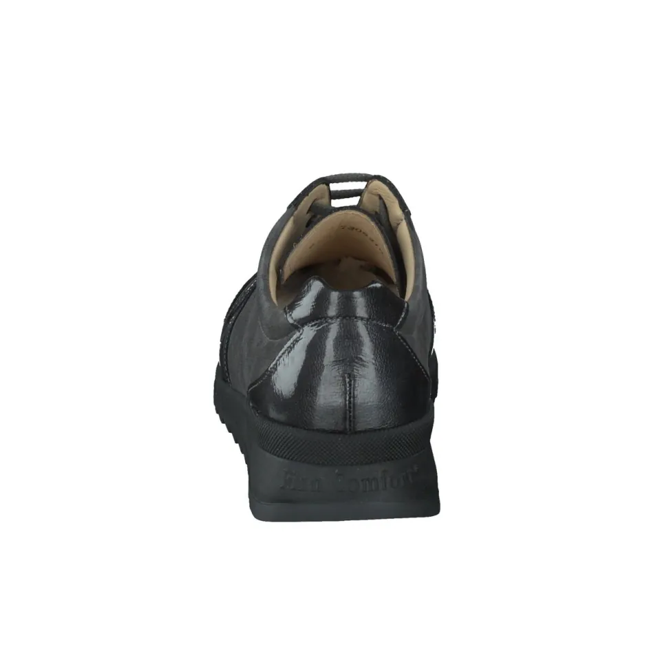 Finn Comfort – Komfort-Sneaker aus Lackleder grau