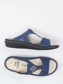Finn Comfort – Pantolette aus Nubukleder in Blau