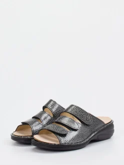 Finn Comfort – Pantolette aus Lackleder anthrazitgrau