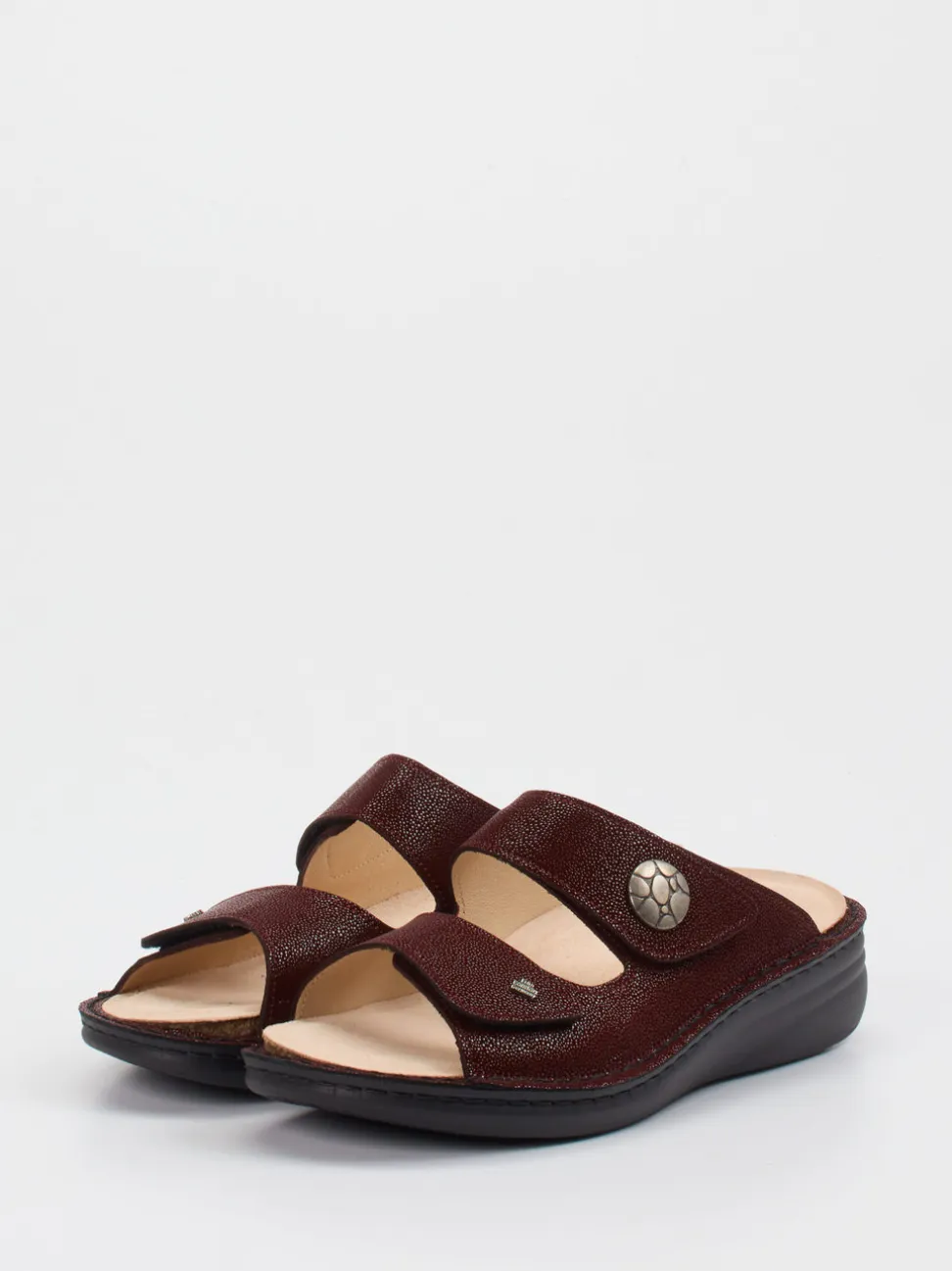 Finn Comfort – Pantolette aus geprägtem Leder bordeaux