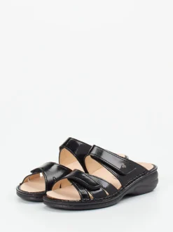 Finn Comfort – Pantolette aus Lackleder schwarz