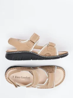 Finn Comfort – Sandale aus Nubukleder beige