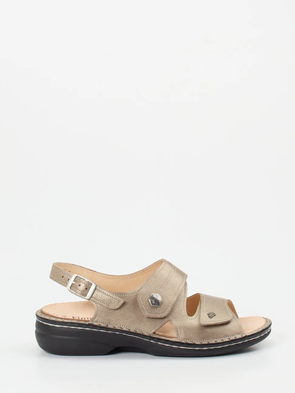 Finn Comfort – Sandale aus Metallicleder Champagner