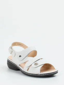 Finn Comfort – Sandale aus geprägtem Leder Weiß