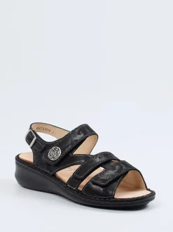 Finn Comfort – Sandalen aus Metallicleder schwarz ergonomisch
