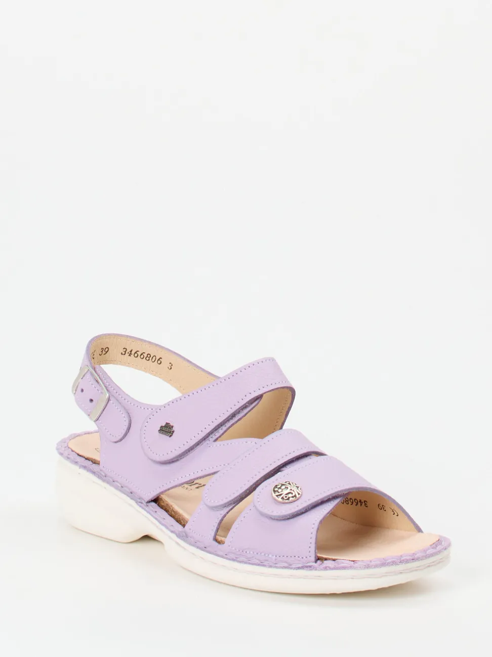 Finn Comfort – Sandalen aus Kalbleder in Flieder