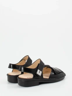 Finn Comfort – Sandalen aus Lackleder schwarz