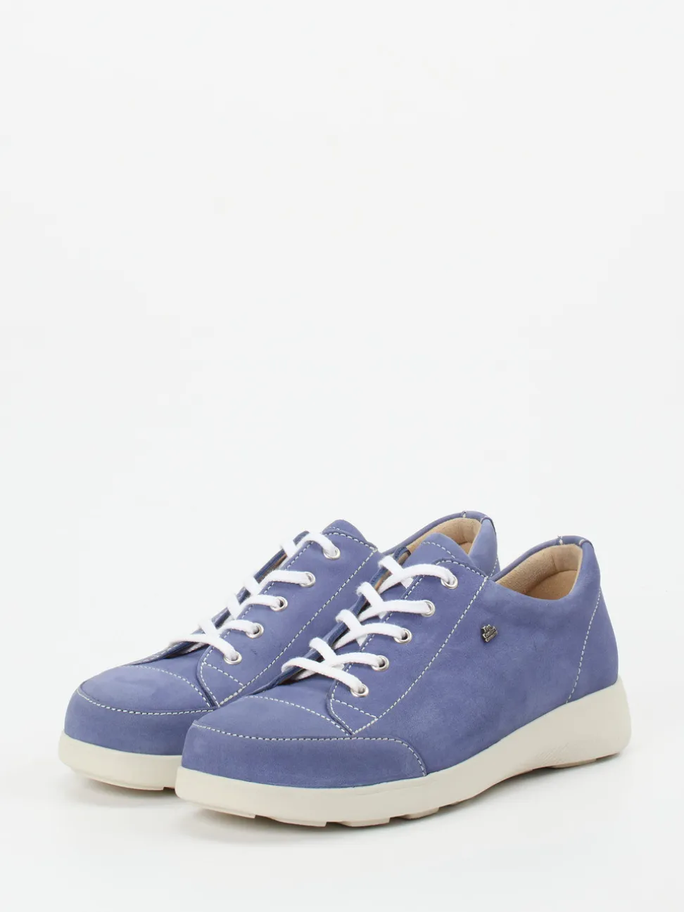 Finn Comfort – Schnürschuh aus Nubukleder lavendelblau