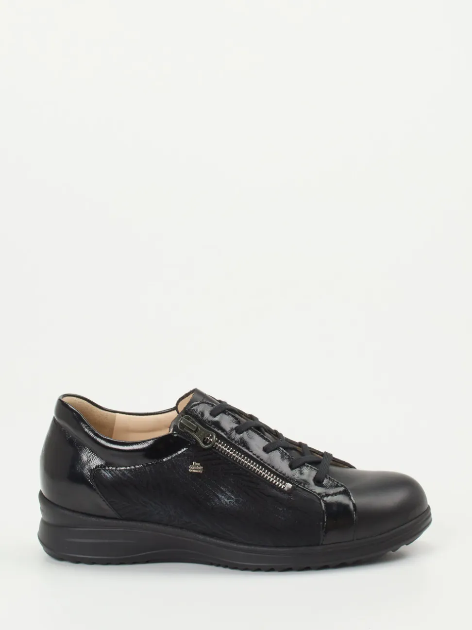 Finn Comfort – Schnürschuh aus Lackleder Schwarz