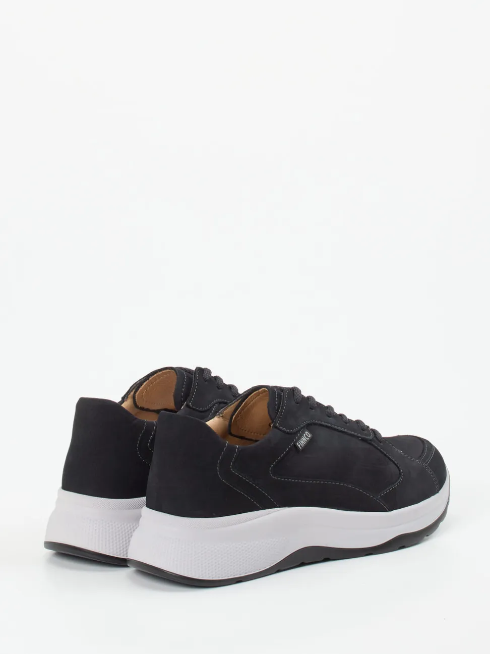 Finn Comfort – Schnürschuh aus Nubukleder Schwarz