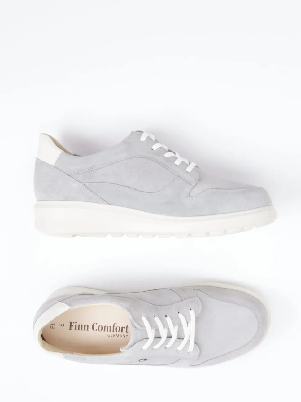Finn Comfort – Schnürschuh aus Veloursleder hellgrau