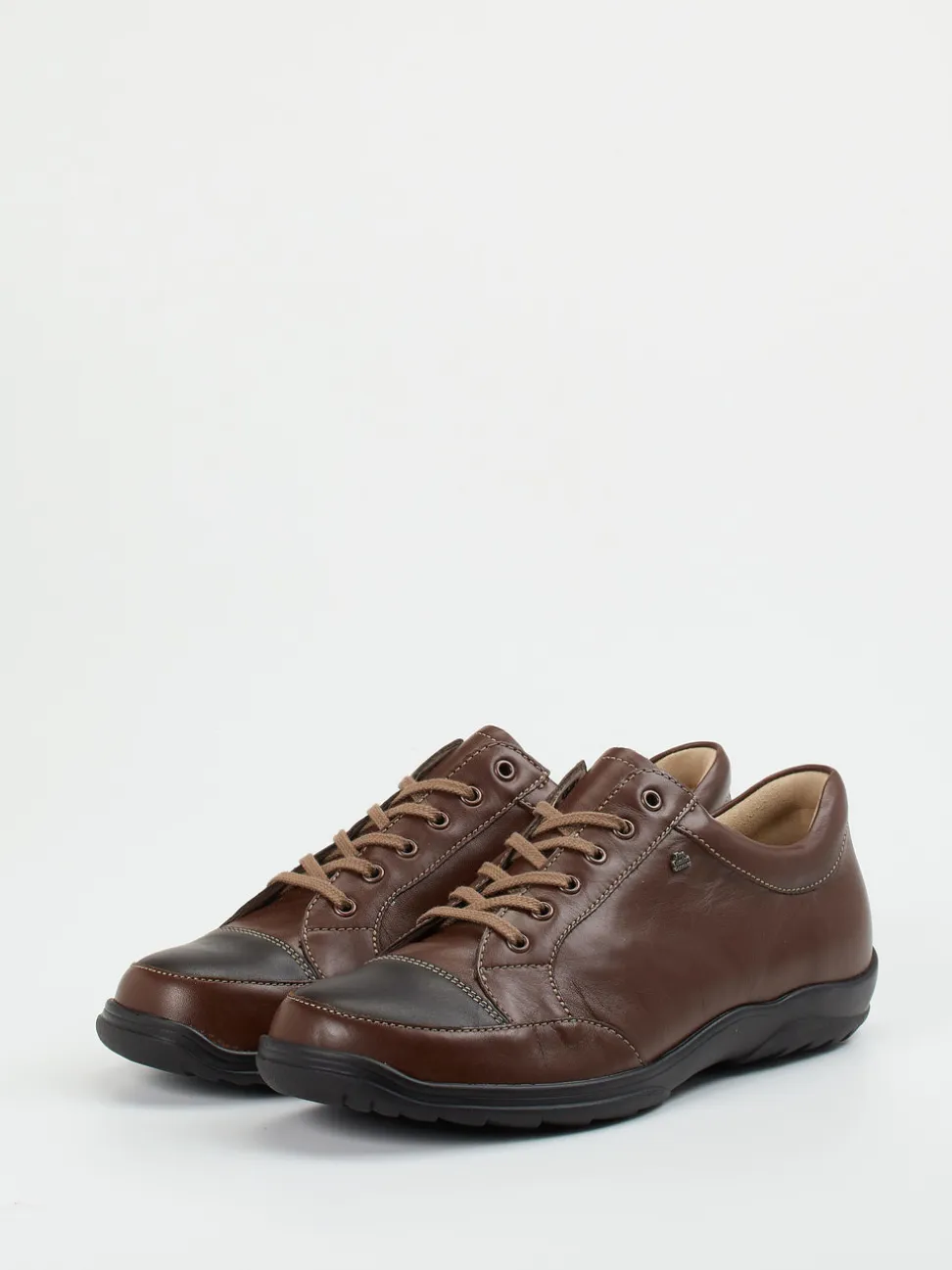 Finn Comfort – Schnürschuhe aus Kalbleder mittelbraun