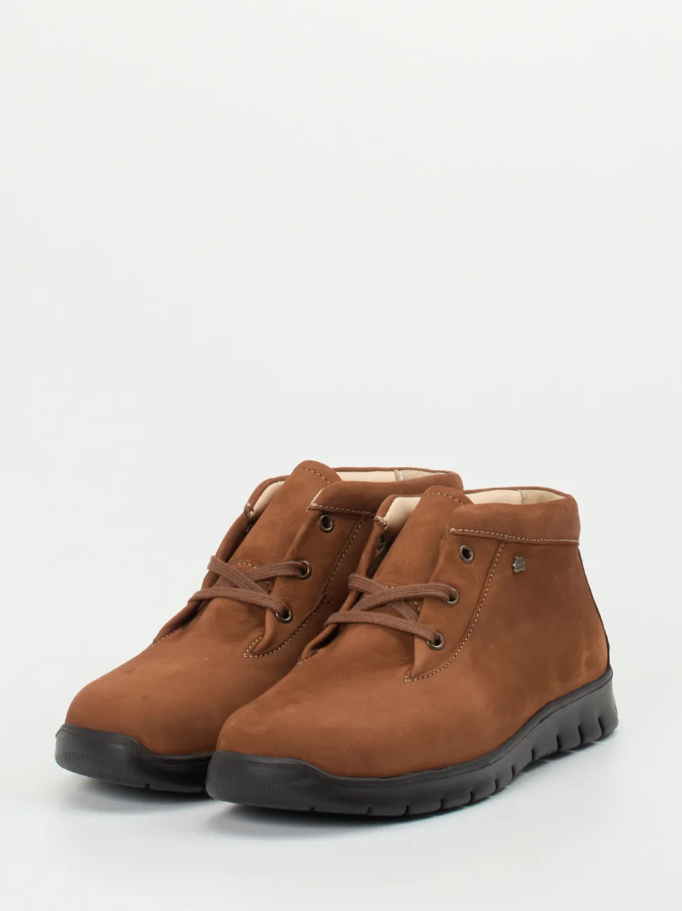 Finn Comfort – Schnürstiefelette aus Nubukleder braun