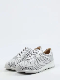 Finn Comfort – Sneaker aus Textil und Metallicleder silbergrau