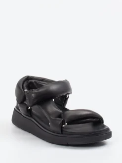 FitFlop – Chunky-Sandale aus Kalbleder schwarz