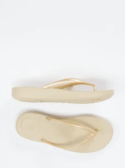 FitFlop – Zehentrenner aus Synthetik in Gold