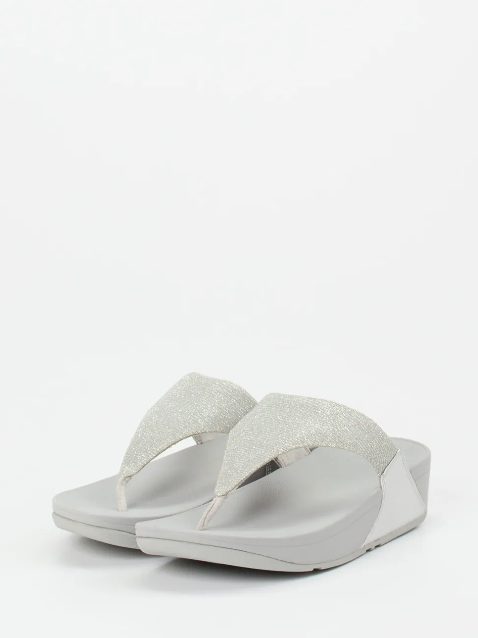 FitFlop – Zehentrenner aus Textil in Hellgrau