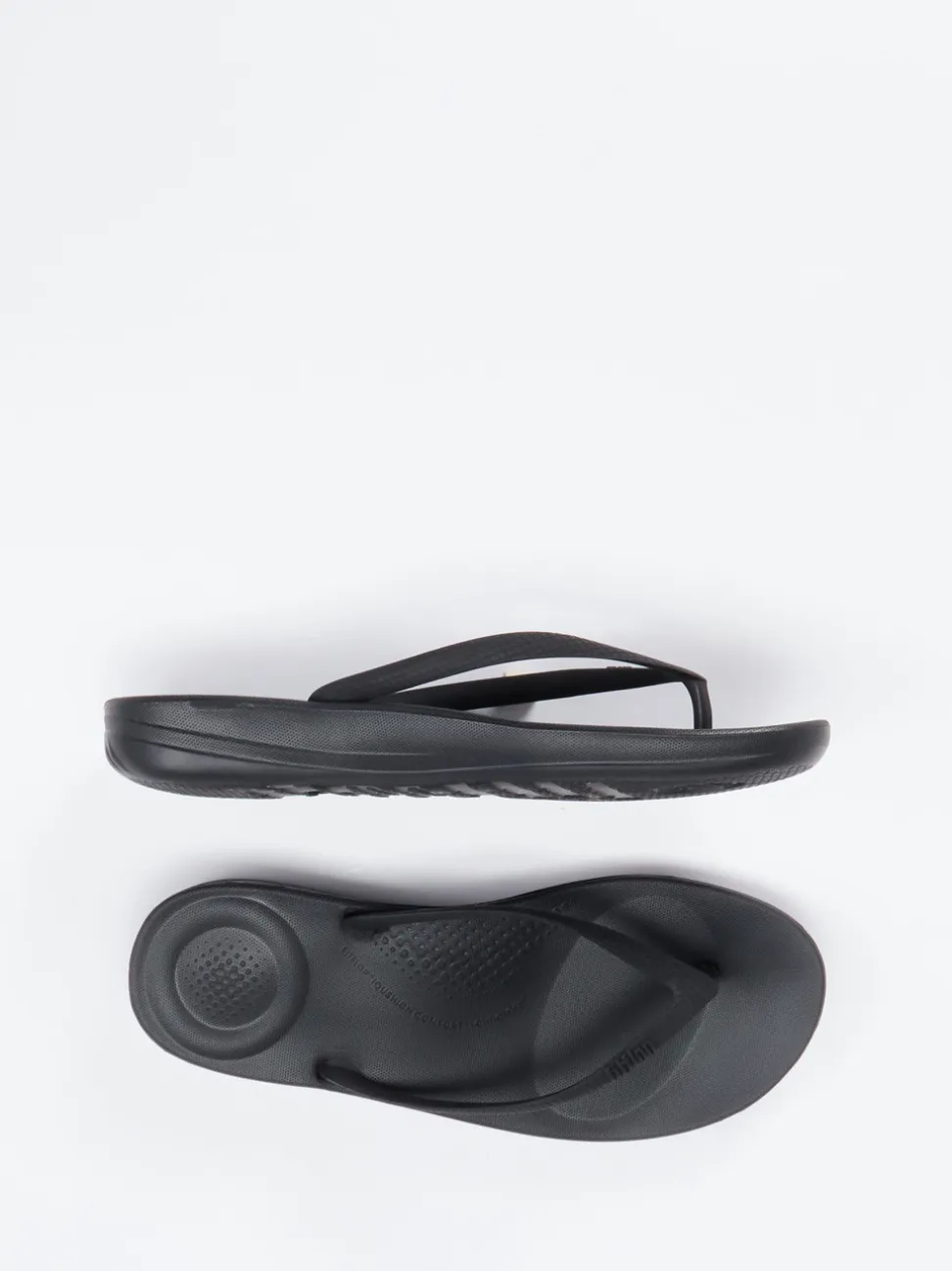 FitFlop – Zehentrenner aus EVA-Kunststoff schwarz