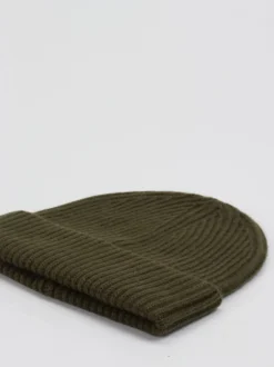 FLONA – Beanie aus Kaschmir in Olivgrün