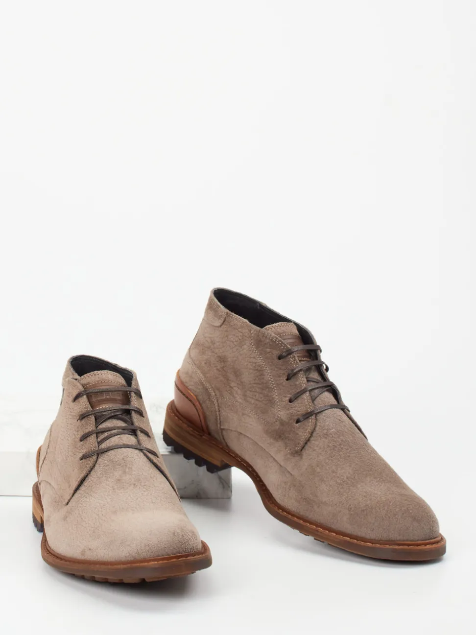 Floris van Bommel – Desert Boots aus Veloursleder taupe