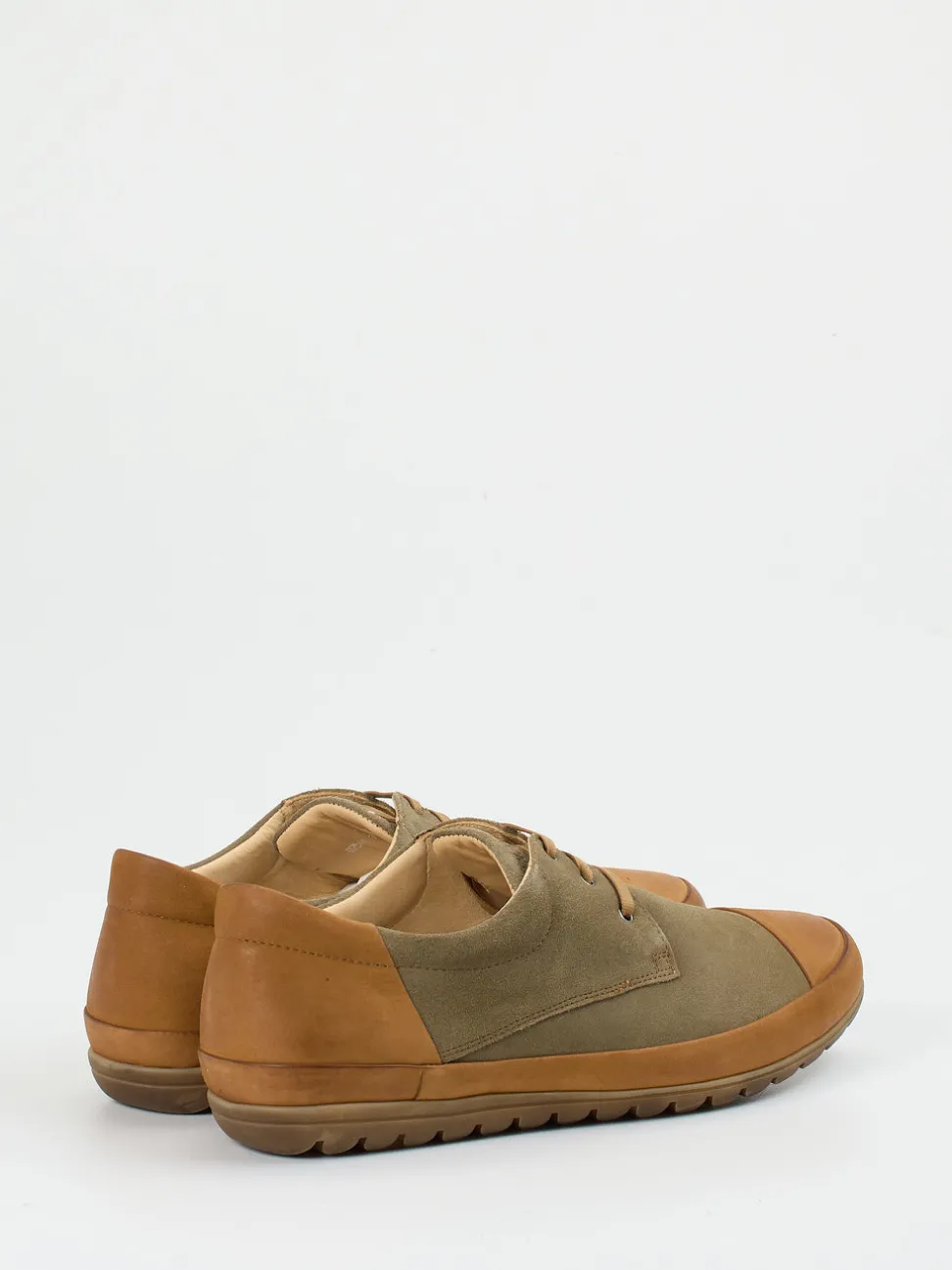 Franz Gustav – Schnürschuh aus Veloursleder Olivgrün