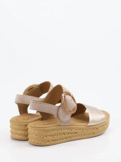 Gabor – Keilsandalette aus Veloursleder Braun