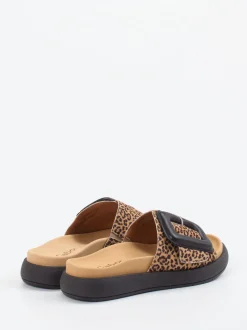 Gabor – Pantolette aus geprägtem Leder in Leoprint