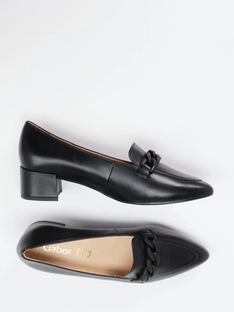 Gabor – Pumps aus Lammleder mit Kettendetail