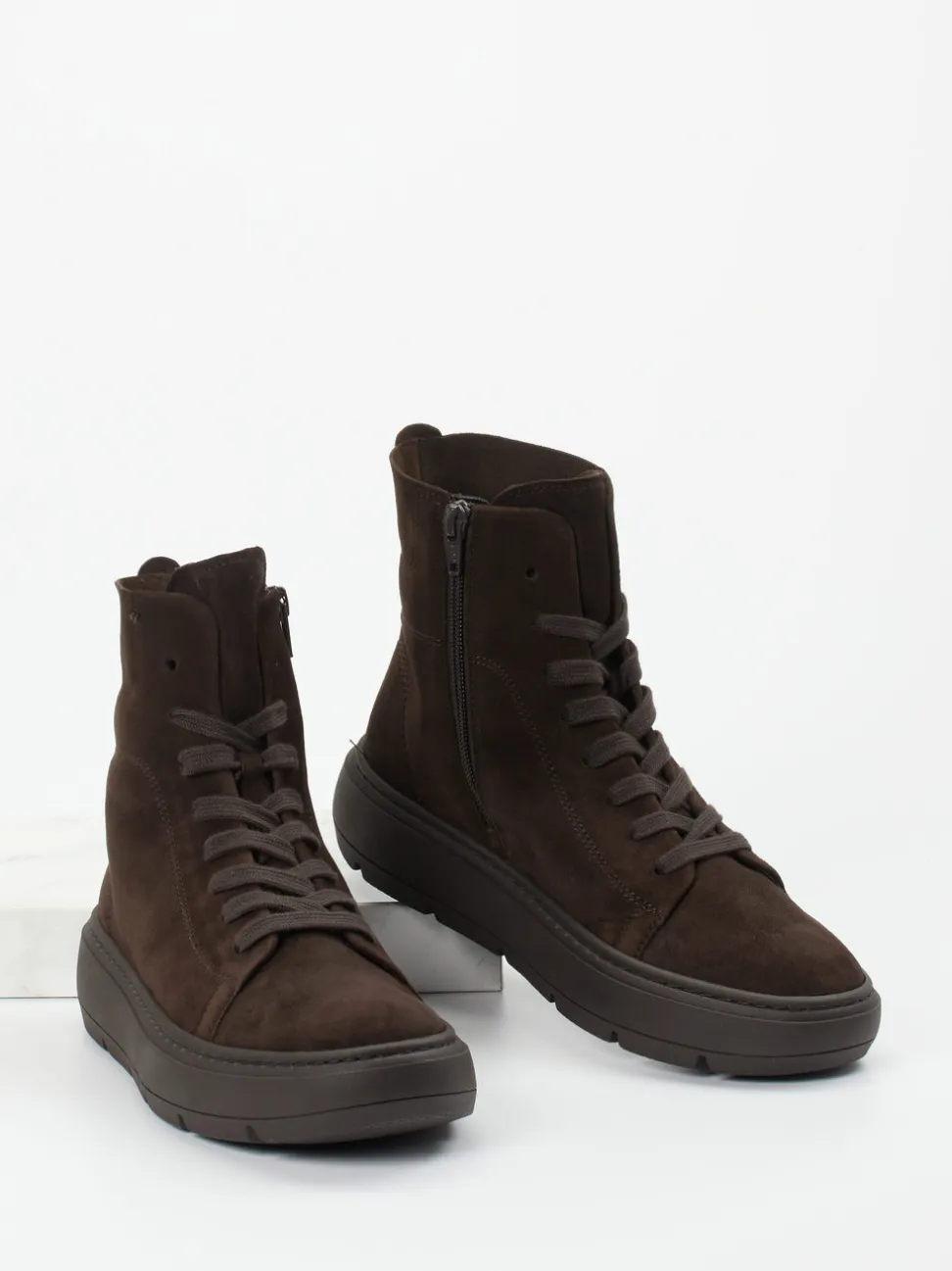 Gabor – Schnürboots aus Veloursleder Dunkelbraun