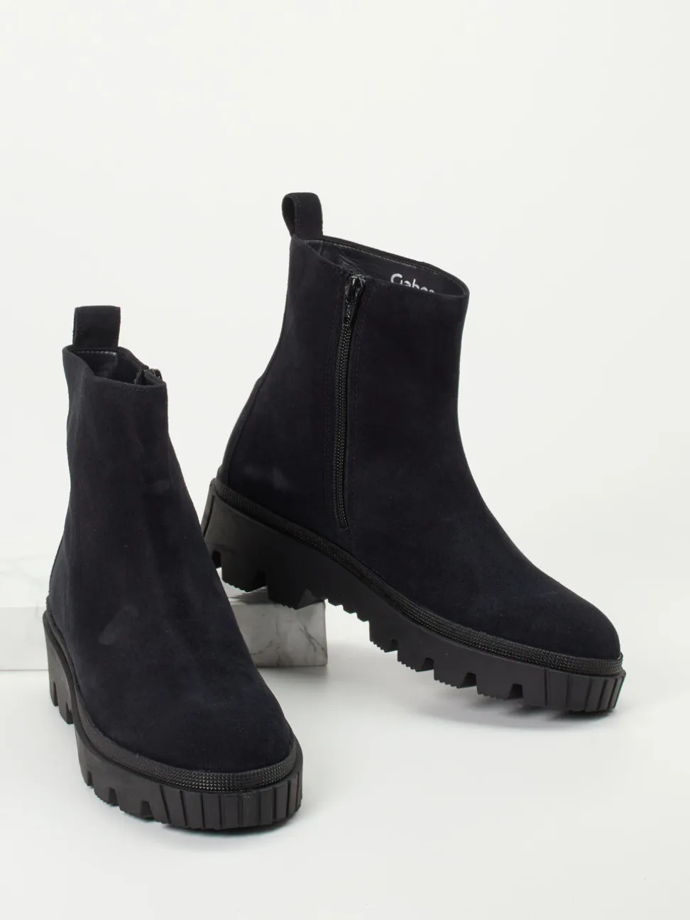 Gabor – Stiefeletten aus Veloursleder tiefschwarz
