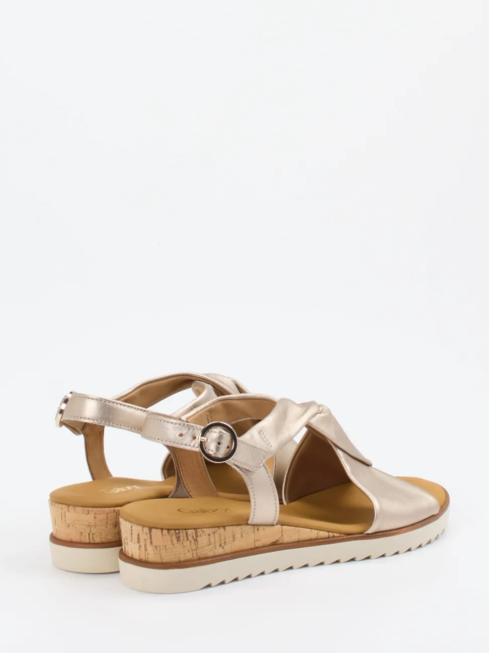 Gabor Comfort – Keilsandalette aus Metallicleder beige