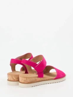 Gabor Comfort – Keilsandalette aus Veloursleder pink