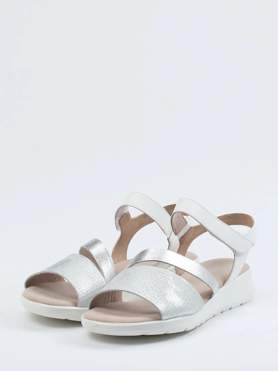 Gabor Comfort – Komfort-Sandale aus Metallicleder silber