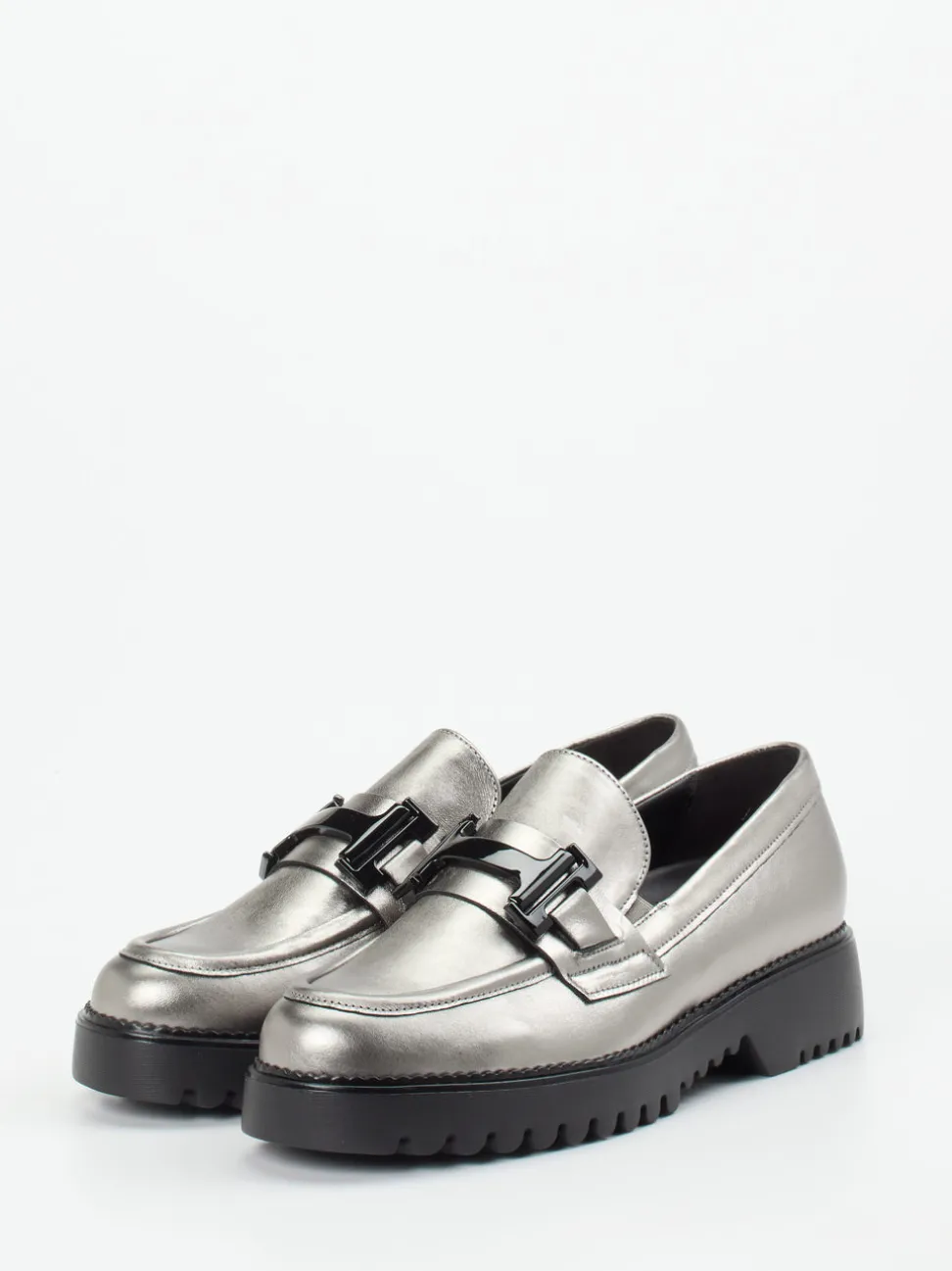 Gabor Comfort – Loafer aus Metallicleder silbergrau