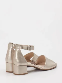 Gabor Comfort – Sandalen aus Metallicleder champagnerfarben